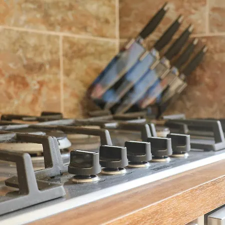 בית נופש Lonsdale *