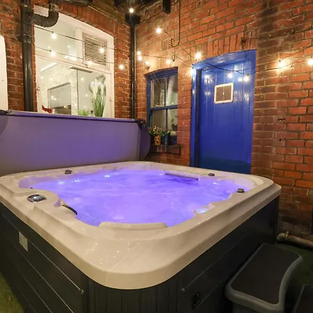 Lonsdale * סקארבורו