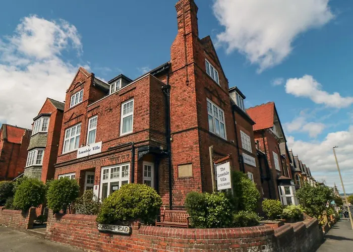 Lonsdale * Scarborough