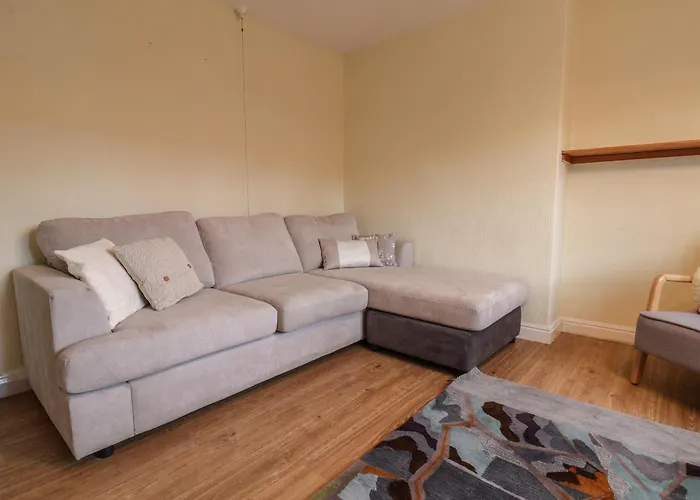 Lonsdale * Scarborough